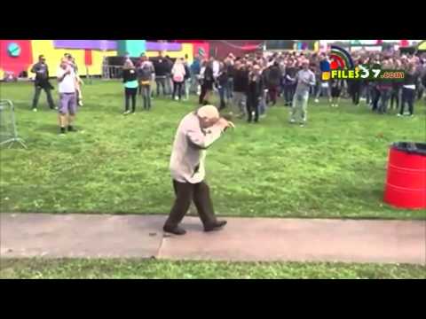 Old man dances (მოხუცი კაცი ცეკვავს)